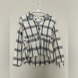 Women’s Love Notes Plaid Ruffle Button Top